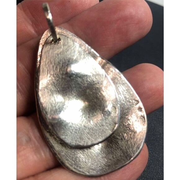 2304 Silpada Sterling Silver door knocker rare retired tear drop pendant 9.4gram - Picture 2 of 2
